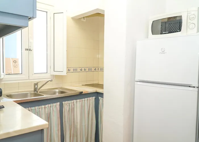 Quinta Amendoeiras 아파트 *